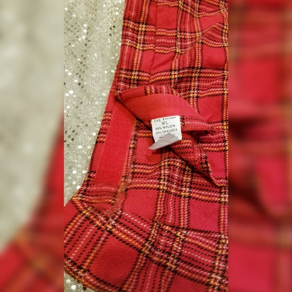 ❌❌ SOLD ❌❌ 
Red white school girl costume 🌹 - Picture 6 of 10